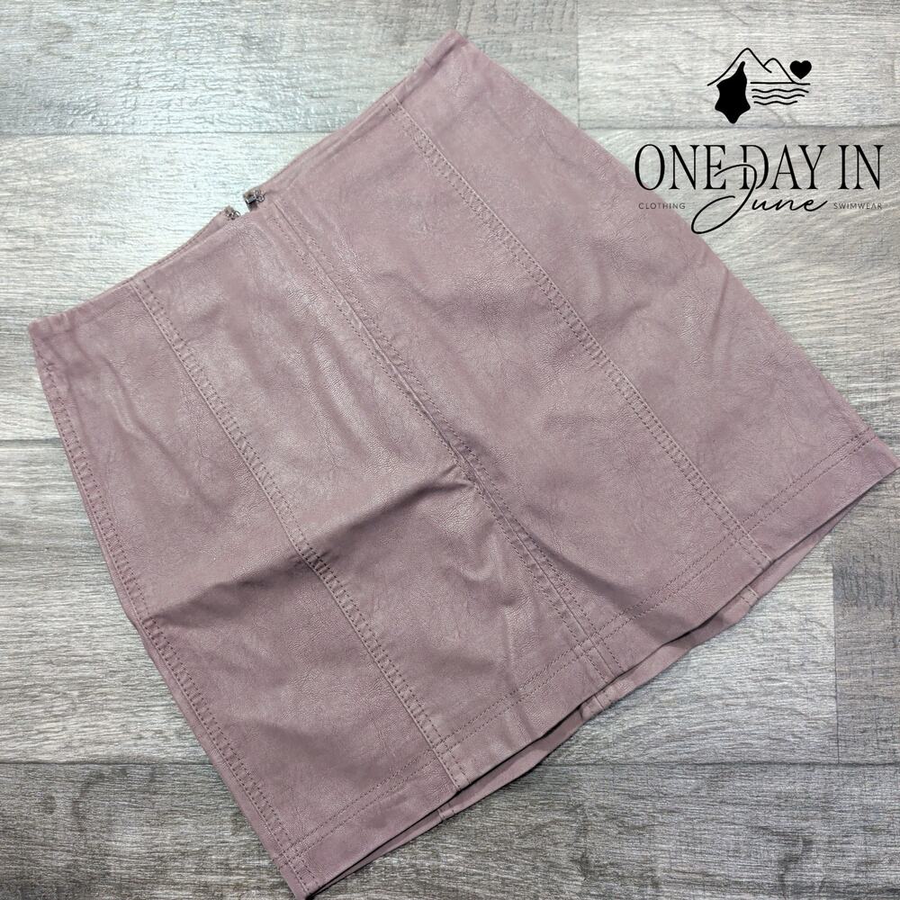 Free People Vegan Leather A-Line Mini Skirt Mauve Pink Seamed Size 0